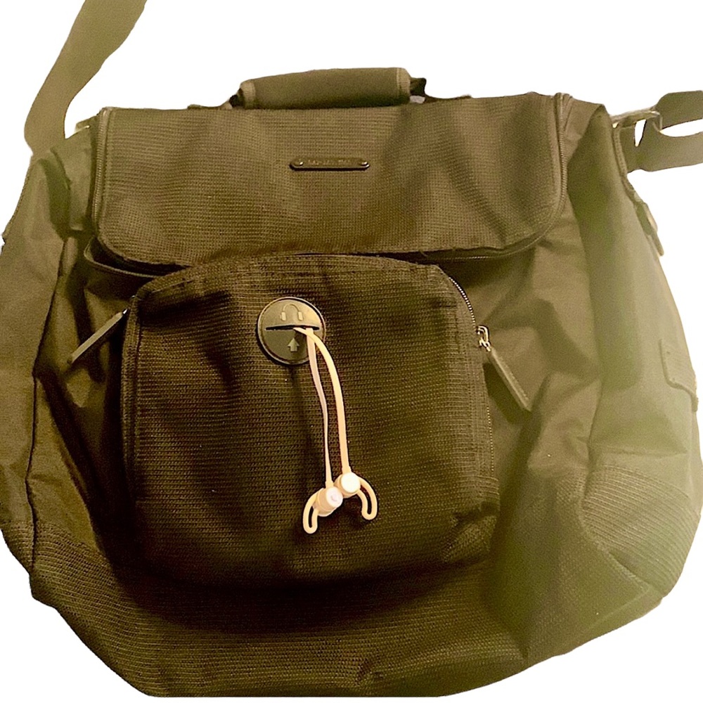 GAP Computer bag with earphone attachment